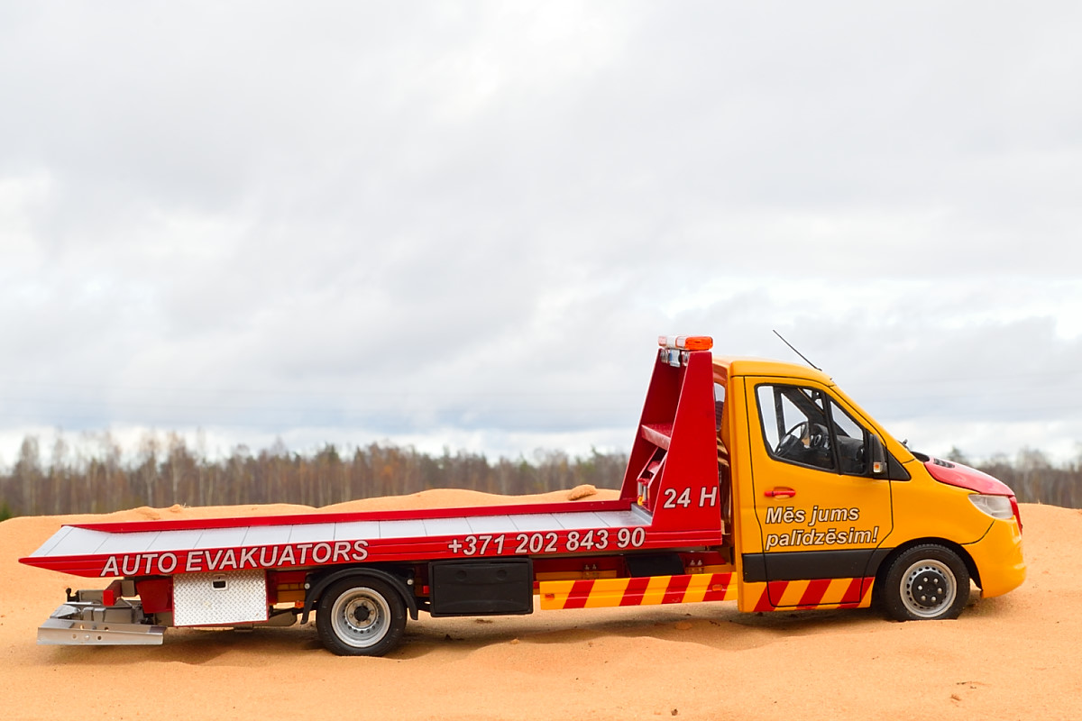 Mercedes-Benz Sprinter 5.5 ton tow truck. Andrey Myakotkin, Latvia