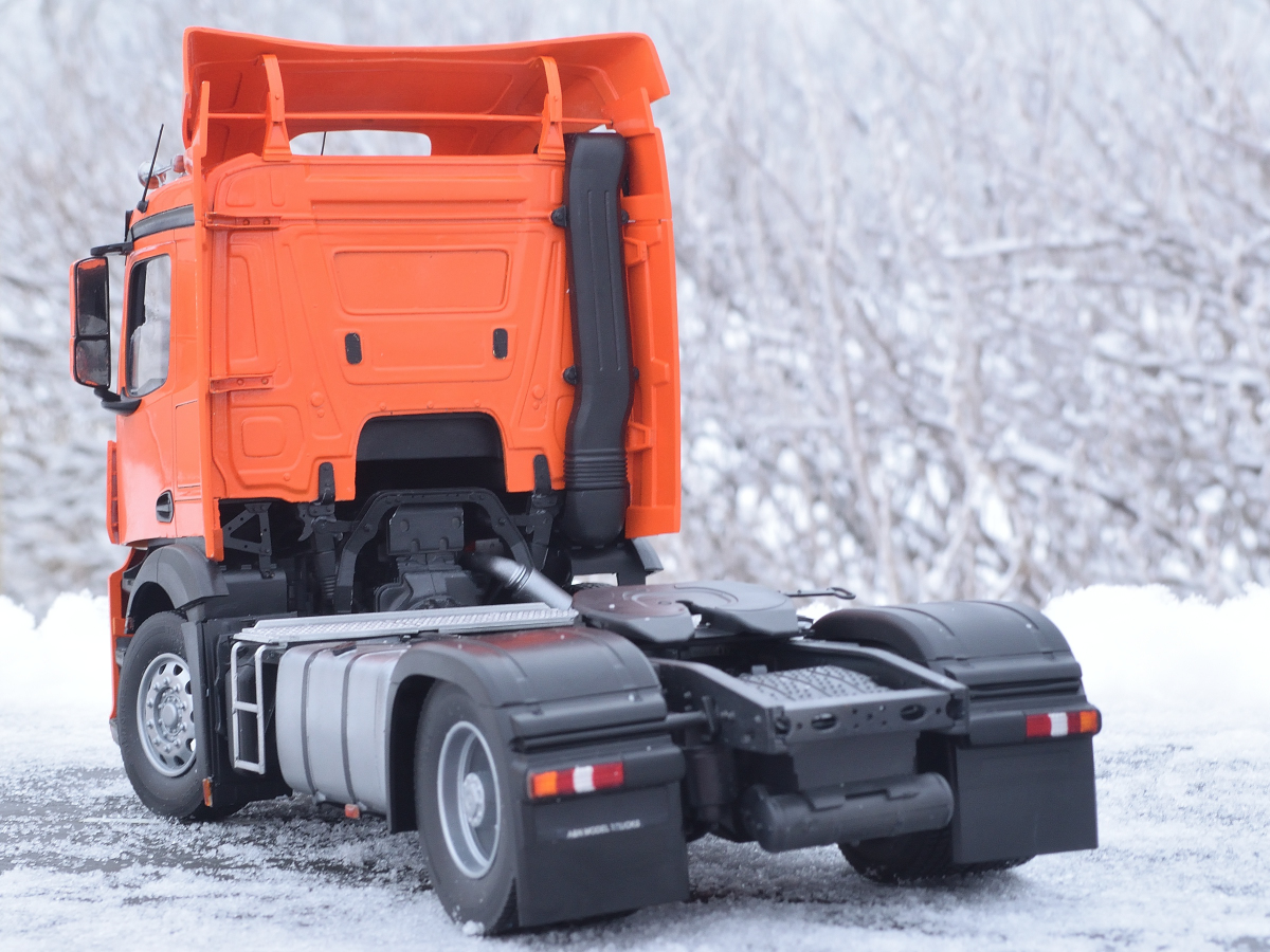 German Antos truck. Conversion kit, 1/24 - immagine 6