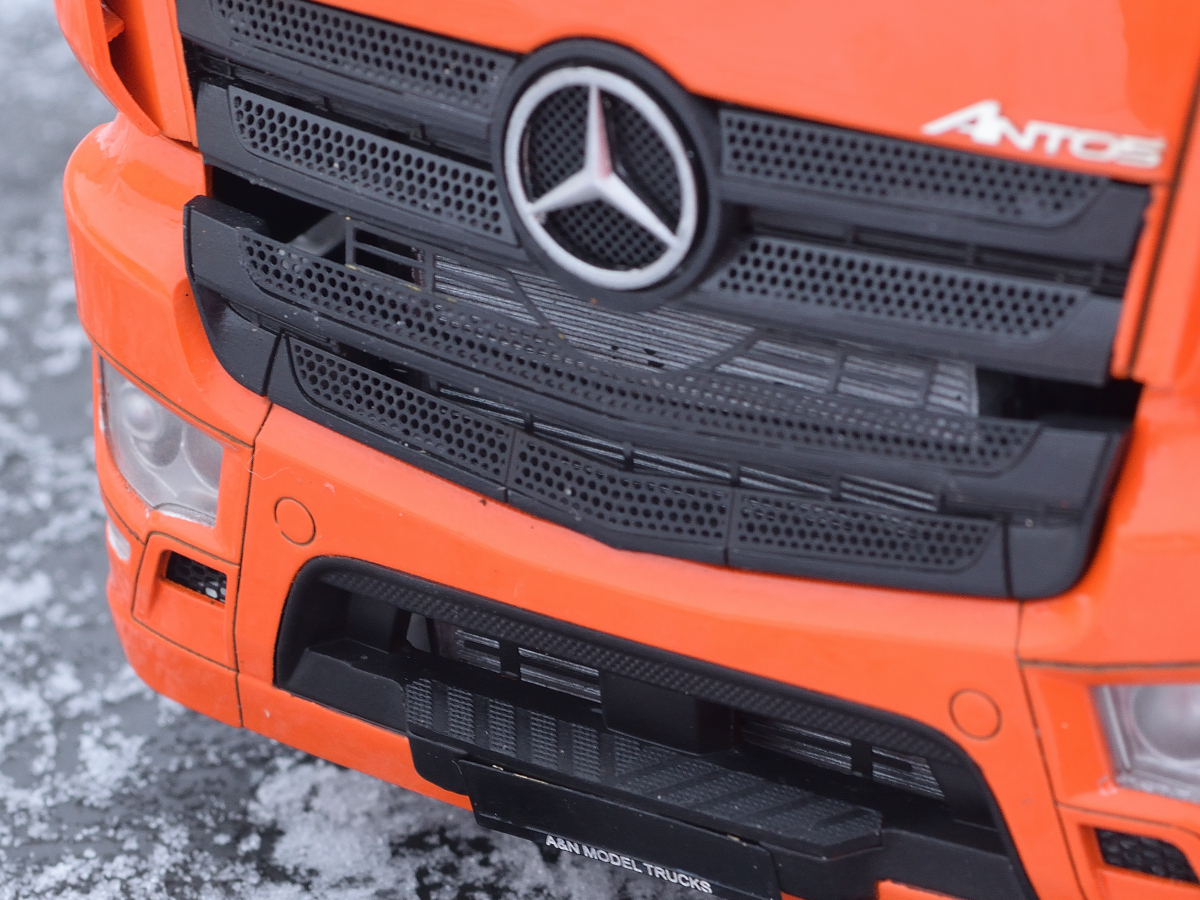 German Antos truck. Conversion kit, 1/24 - immagine 4